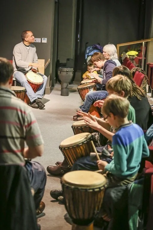 Workshops für afrikanisches Trommeln | C3SCWorkshops für afrikanisches Trommeln | C3SC  